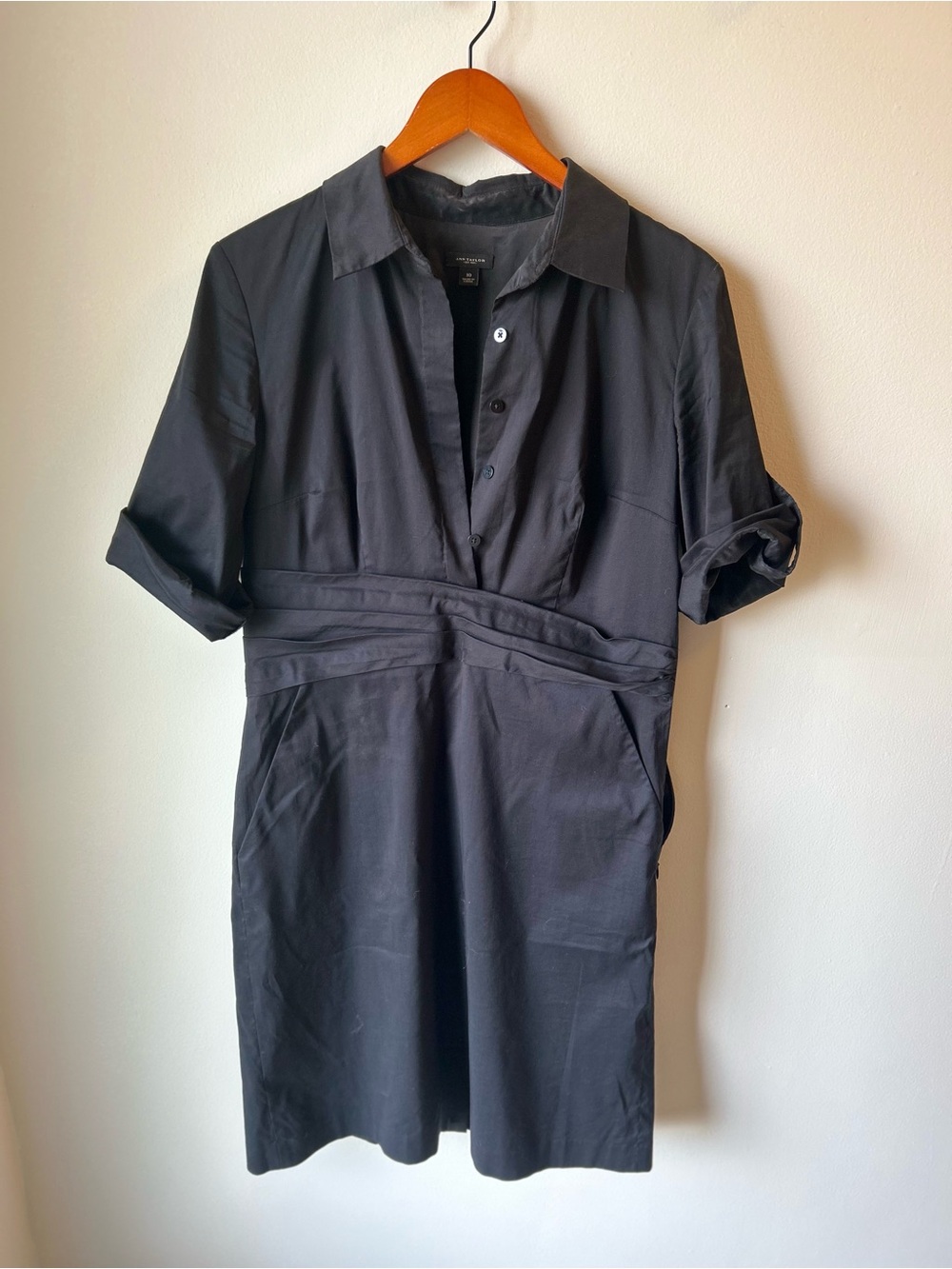 ANN TAYLOR Black Shirt Dress Size 10 Collared Faux Wrap Dress Career Chic - Picture 2 of 7